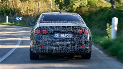 بي إم دبليو تطرح الجيل الخامس من السيارات الكهربائية 