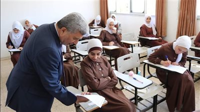 انطلاق امتحانات نهاية العام الدراسي في المعاهد الأزهرية بفلسطين (صور)