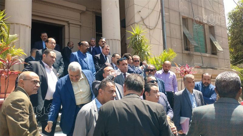 محامون يحتجون ضد