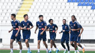 أشعة لنجم الأهلي قبل مران اليوم 