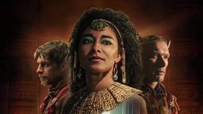 مصر تعلن الغضب على شبكة نتفليكس: كليوباترا السمراء تشويه متعمد للتاريخ.. وتصاعد الحديث عن مؤامرة الأفروسنتريك