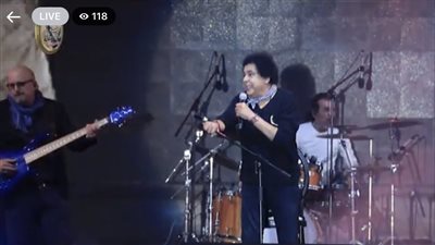 محمد منير يحيي حفل افتتاح البطولة الدبلوماسية لكرة القدم بنادي الجزيرة 