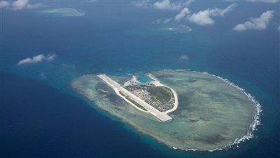 الفلبين تنشر سفنا عسكرية في منطقة نزاع مع الصين