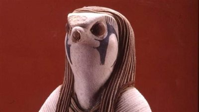 المتحف المصري بالتحرير يعرض صقر محنط من العصر المتأخر