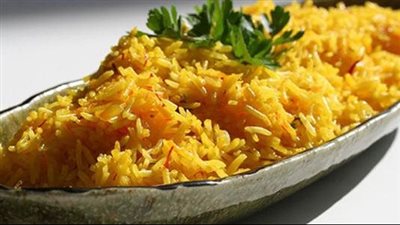 طريقة عمل الأرز البسمتي بالكركم والثوم (فيديو)