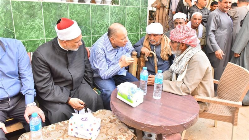 محافظ أسيوط يعزي
