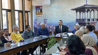 رئيس حي شرق الإسكندرية: نتعاون جميعا لاتخاذ قرارات تصب في مصلحة المواطن بالمقام الأول