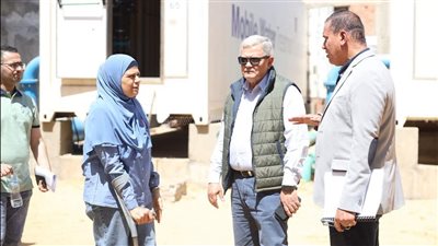رئيس القابضة للمياه ومستشار وزير الإسكان يتفقدان مشروعات ببني سويف 