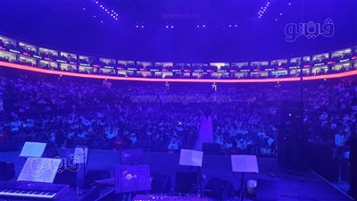 حضور جماهيري كبير لحفل شيرين في دبي (فيديو وصور)