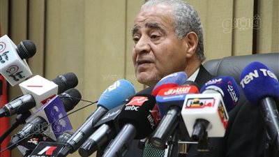 هل يرتفع سعر رغيف الخبز بعد تحريك السولار؟ التموين تجيب 