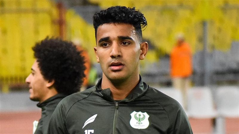 اسلام عطيه لاعب النادي