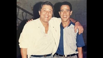 أشرف عبد الباقي يكشف عن موقف مؤثر مع محمود عبد العزيز 