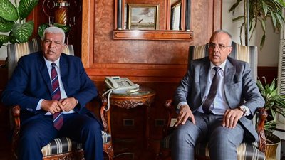 نقيب الزراعيين يشيد بدور «الري» في المشروعات القومية ومواجهة مخاطر المناخ علي الموارد المائية