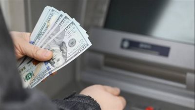 حالة واحدة لصرف الدولار من ماكينة الصراف الآلي ATM