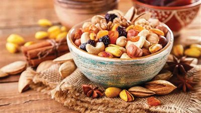 القومي للبحوث يكشف أهم أنواع المكسرات في رمضان والكميات المثالية لتناولها يوميا