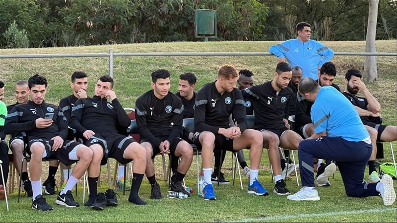 بيراميدز، فيتو