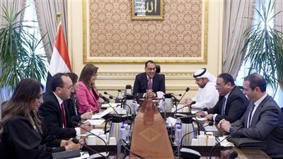 مدبولي: استمرار جهود الدولة لتهيئة المناخ الجاذب للاستثمارات 