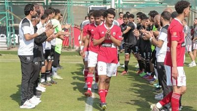 ممر شرفي من لاعبي زد لشباب الأهلي بعد الفوز ببطولة الجمهورية