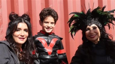 شاهد سوسن بدر وشريف سلامة وغادة عادل من كواليس تصوير ساعة إجابة 