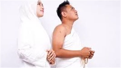 تفسير حلم لبس الإحرام في المنام وعلاقته بالسعادة وسداد الديون 