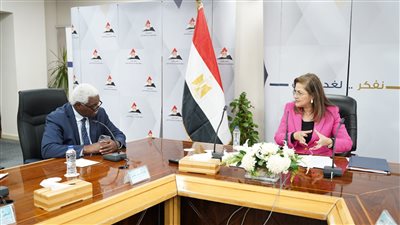 وزيرة التخطيط تلتقي سكرتير عام منظمة المدن والحكومات المحلية المتحدة الأفريقية