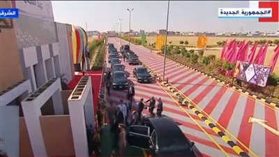 لحظة وصول الرئيس السيسي لحضور الاحتفال بعيد العمال (بث مباشر)