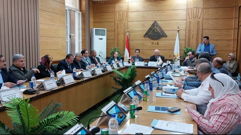 جامعة بنها، فيتو