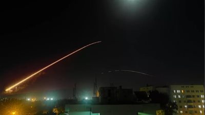 عدوان إسرائيلي جديد على محيط حلب والدفاعات السورية تتصدى له (فيديو)