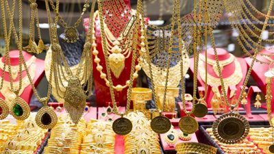 النص الكامل لتحريات المباحث في عصابة التلاعب في سوق الذهب