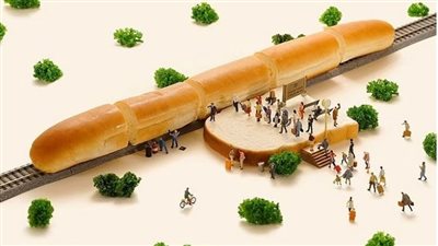 فنان ياباني يصنع عالما كاملا من المنتجات المنزلية |صور