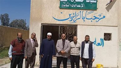رئيس المنطقة الأزهرية بالإسكندرية يتفقد امتحانات الفصل الدراسي الثاني 