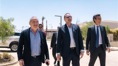 سميح ساويرس: السوق العقاري يشهد حركة تصحيح 