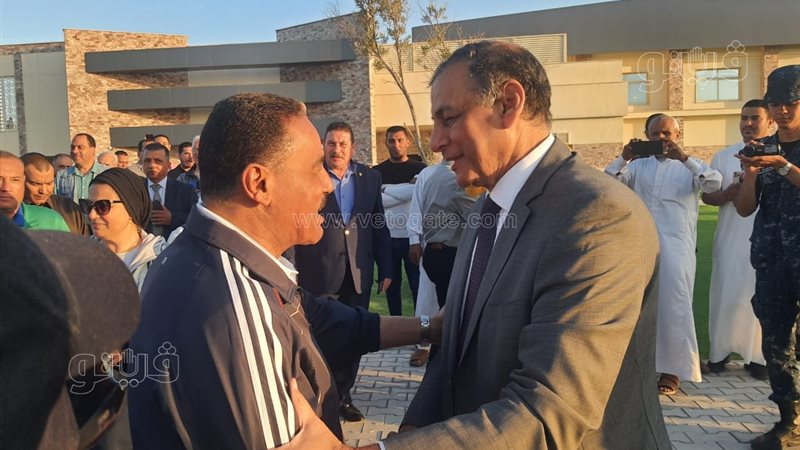 صور استقبال المحافظ