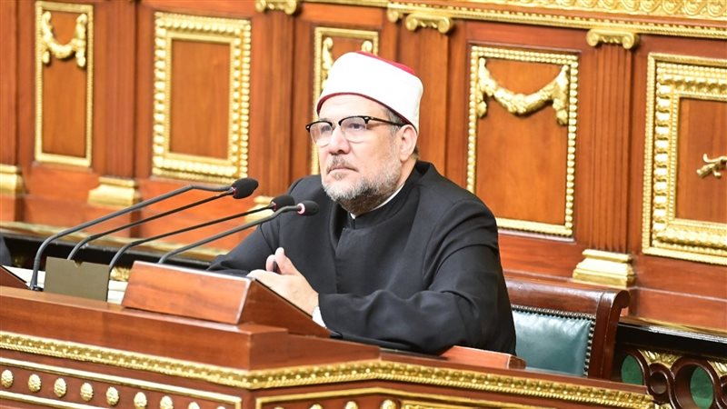وزير الأوقاف أمام