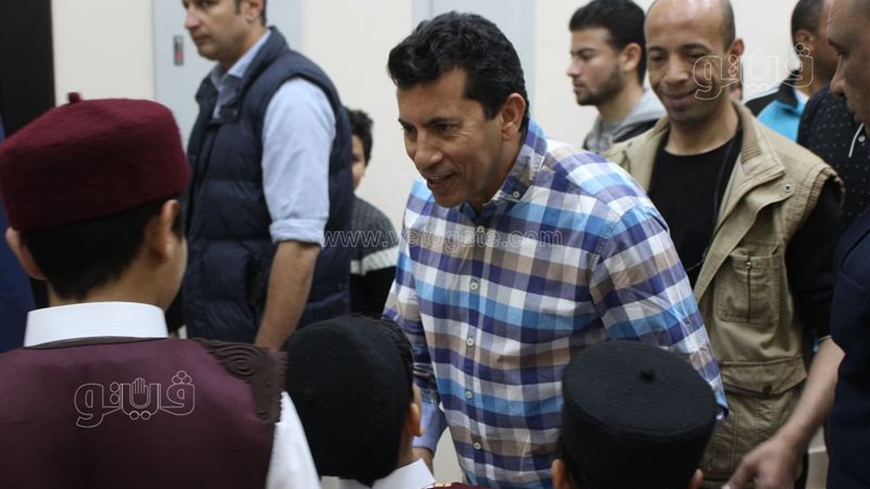 أطفال مطروح يستقبلون