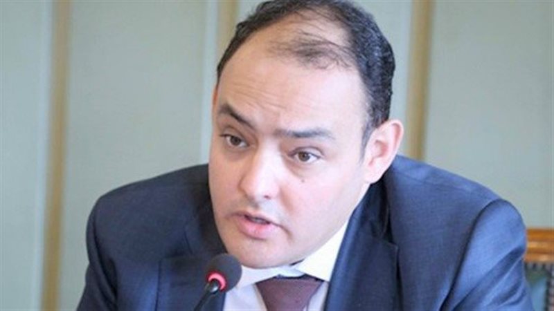 وزير الصناعة أحمد