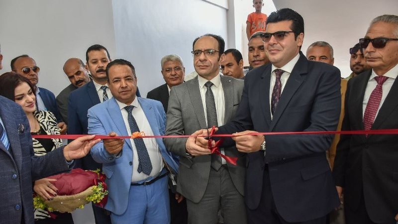 احمد عبد المعطى يفتتح