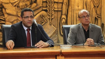 نقيب الصحفيين في حفل تأبين هشام جاد: حارب من أجل بقاء المهنة 