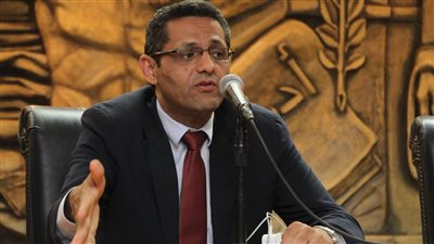 مطالب عاجلة لنقيب الصحفيين أمام الحوار الوطني