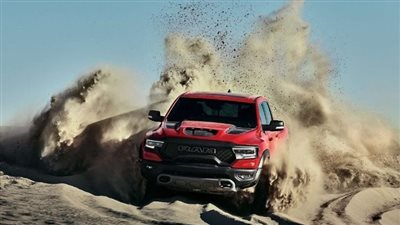 تفاصيل تصميم سيارات رام 1500 TRX 