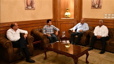أشرف صبحي يلتقي رئيس الاتحاد الدولي للرماية على هامش كأس العالم للخرطوش