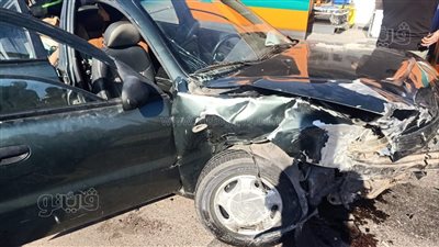 إصابة 4 أشخاص في حادث تصادم سيارتين بالإسماعيلية (صور) 
