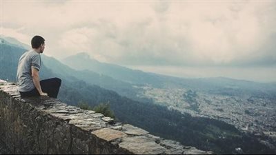 دراسة أمريكية تحذر من خطر الوحدة، تسبب الأمراض المزمنة والوفاة المبكرة 