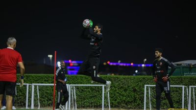 مران قوي لحراس مرمى الأهلي استعدادا للسوبر المصري 
