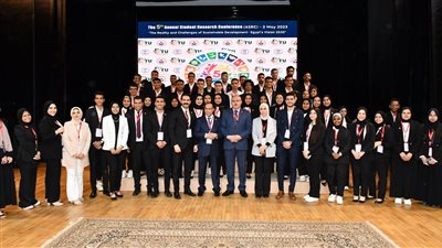 تعرف على أبرز توصيات مؤتمر البحوث الطلابية بجامعة القناة 