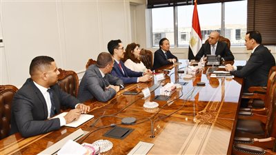 وزير الإسكان يلتقى مسئولي الهابيتات للإعداد لاستضافة مصر للمنتدى الحضري العالمي 