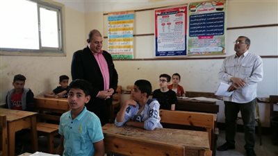وكيل تعليم الدقهلية يتفقد اللجان الامتحانية بإدارة دكرنس (صور)