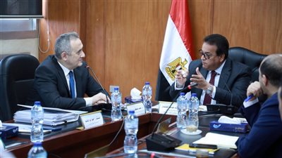 وزير الصحة يبحث إنشاء مدينة طبية شاملة تعمل ببرامج وظيفية متطورة