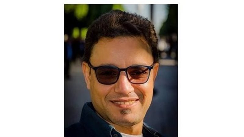 الفنان الراحل شريف