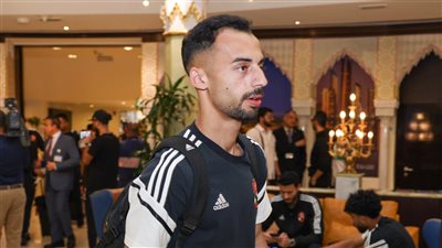 السوبر المحلي، السفير المصري بالإمارات يزور بعثة الأهلي (فيديو)